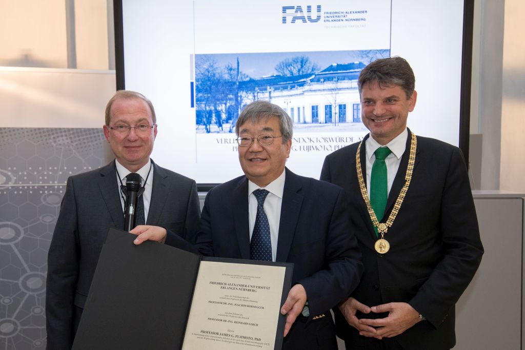 Honorary doctorate awarded to Professor James Fujimoto by Friedrich-Alexander-Universität Erlangen-Nürnberg